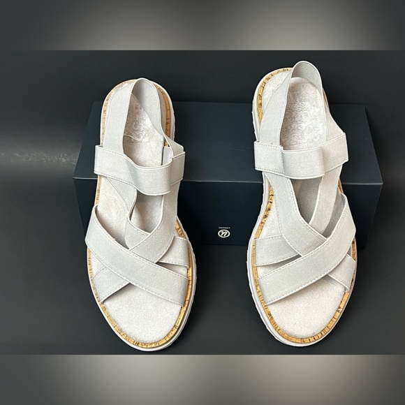 bullboxer Shoes - NEW sandals B-52 by bullboxer, size 8